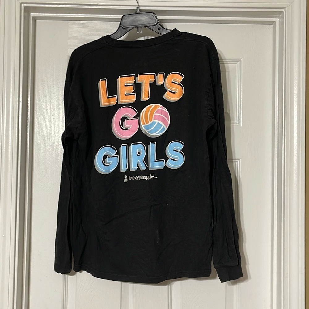 Cute long sleeve volleyball tshirt L
